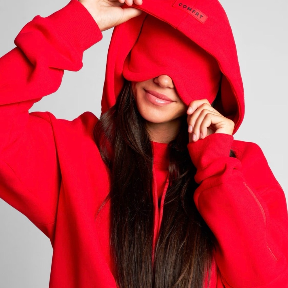 Comfort “Airplane mode Tavel hoodie” in crimson red